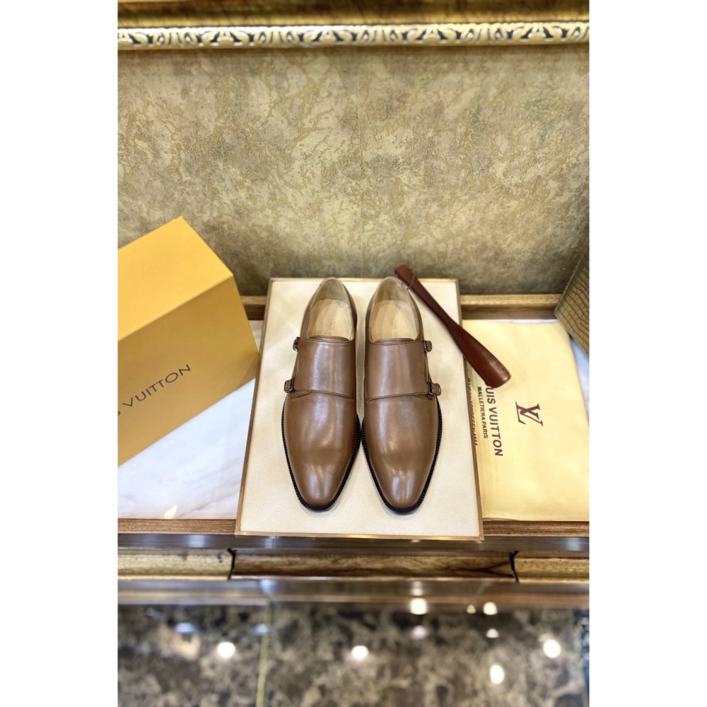Louis Vuitton leather shoes 067,Louis Vuitton Leather Shoes,LOUIS VUITTON Sneakers,Business Shoes