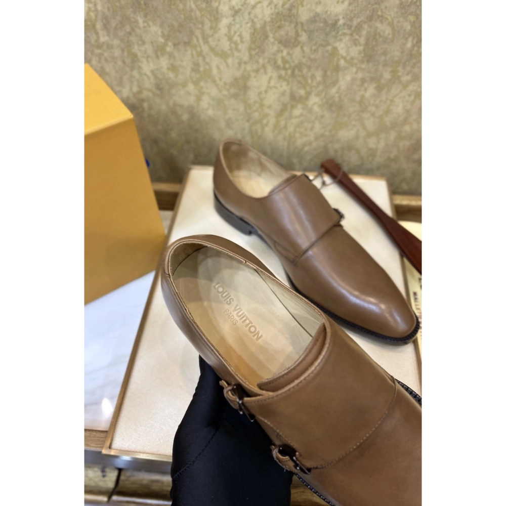 Louis Vuitton leather shoes 067,Louis Vuitton Leather Shoes,LOUIS VUITTON Sneakers,Business Shoes