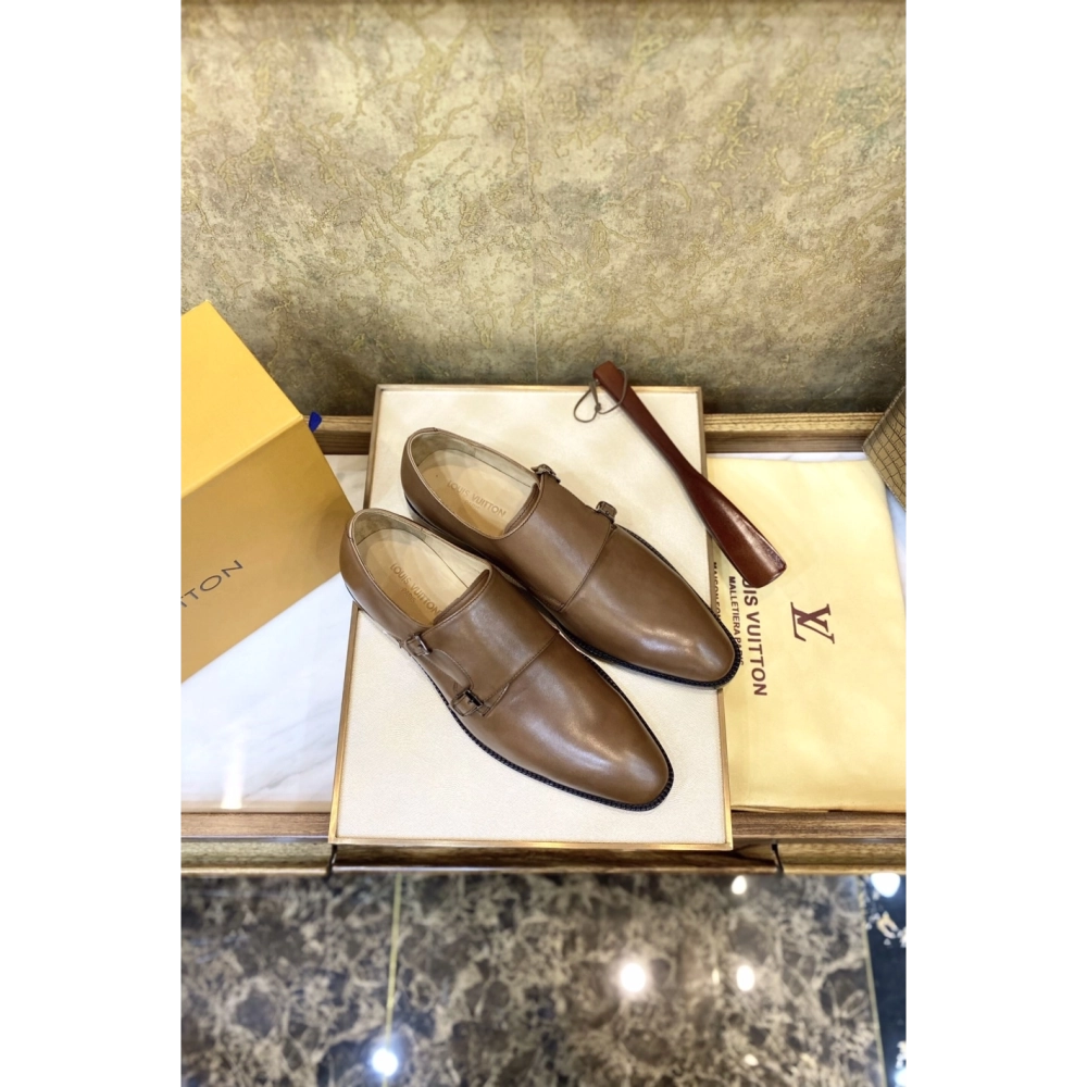 Louis Vuitton leather shoes 067,Louis Vuitton Leather Shoes,LOUIS VUITTON Sneakers,Business Shoes