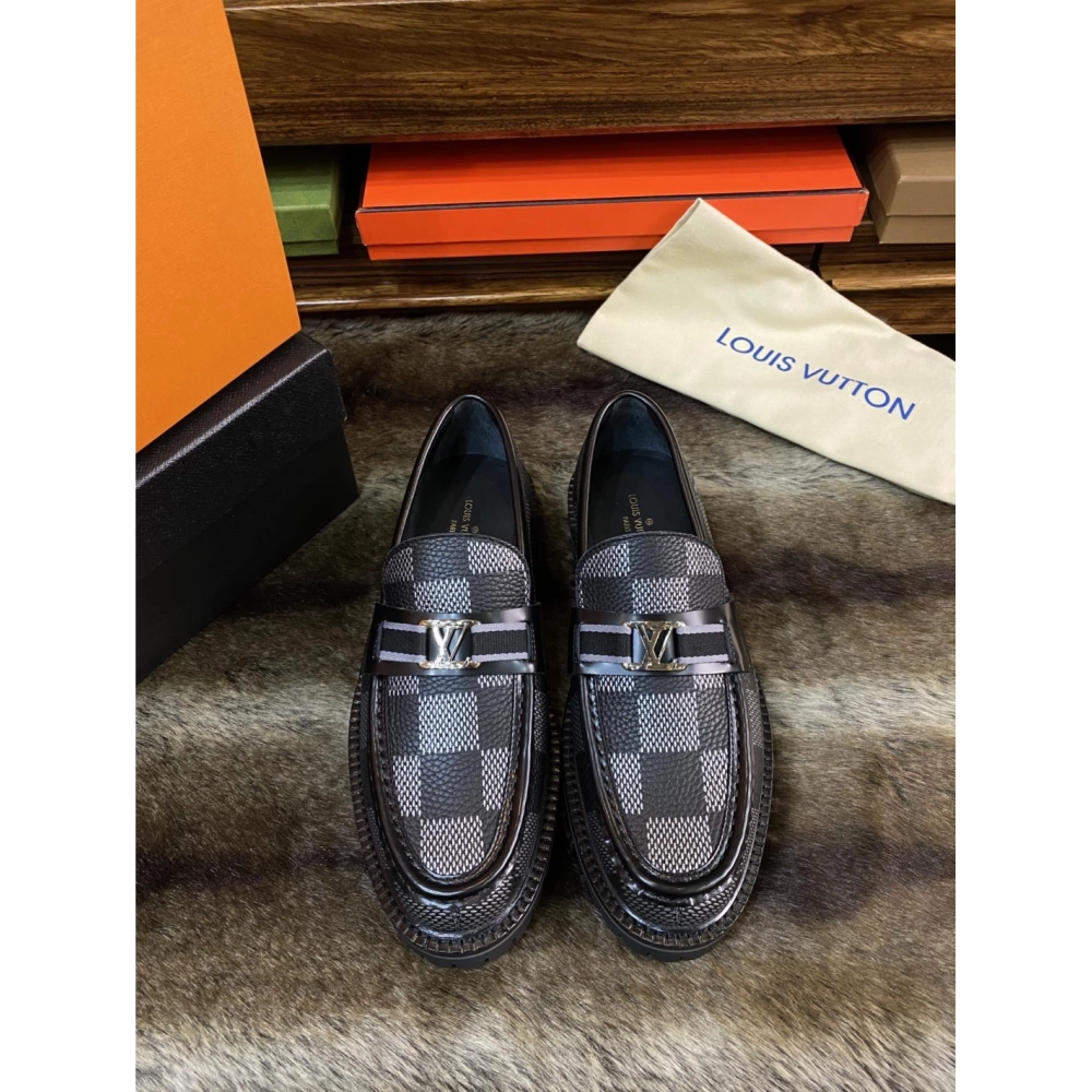 Louis Vuitton leather shoes 068,Louis Vuitton Leather Shoes,LOUIS VUITTON Sneakers,Business Shoes