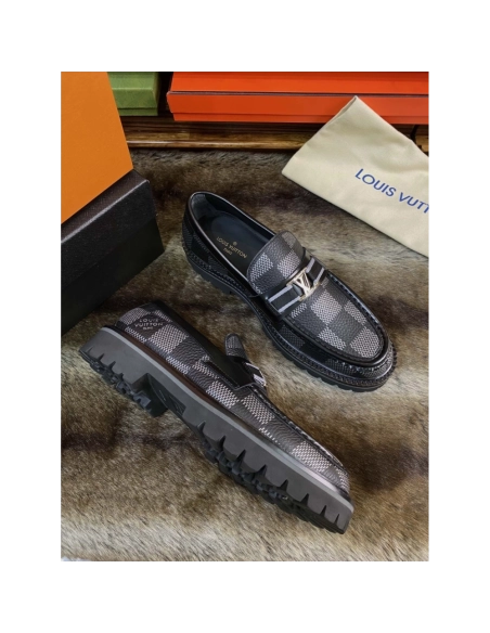 Louis Vuitton leather shoes 068,Louis Vuitton Leather Shoes,LOUIS VUITTON Sneakers,Business Shoes