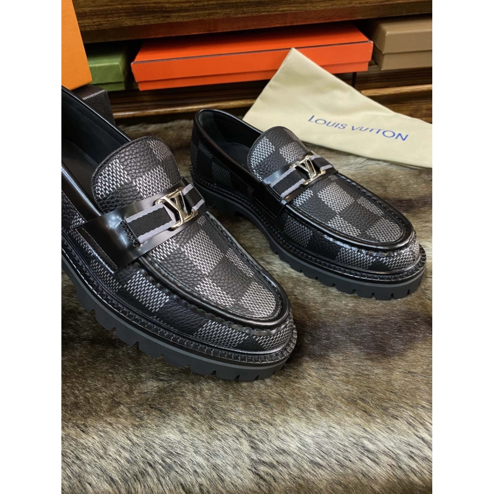 Louis Vuitton leather shoes 068,Louis Vuitton Leather Shoes,LOUIS VUITTON Sneakers,Business Shoes