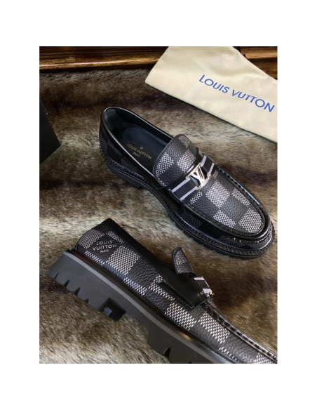 Louis Vuitton leather shoes 068,Louis Vuitton Leather Shoes,LOUIS VUITTON Sneakers,Business Shoes