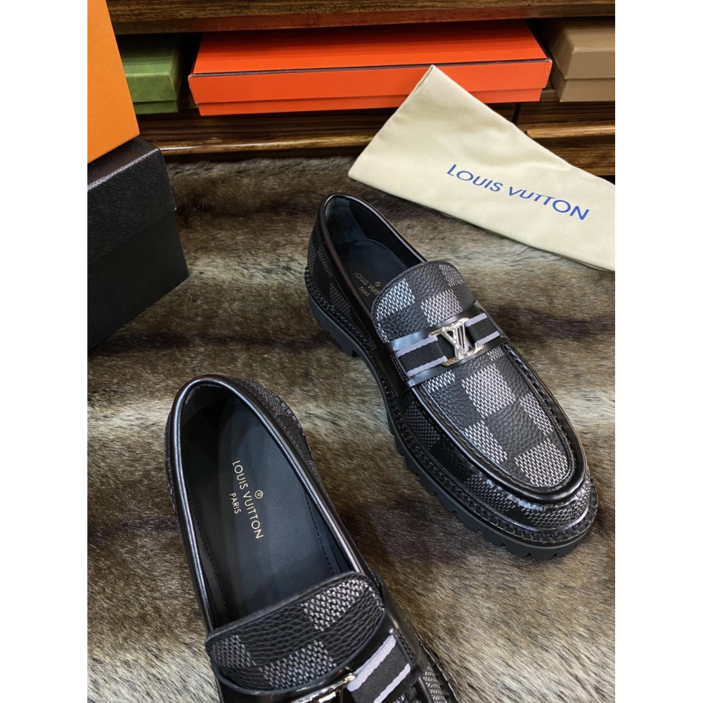 Louis Vuitton leather shoes 068,Louis Vuitton Leather Shoes,LOUIS VUITTON Sneakers,Business Shoes