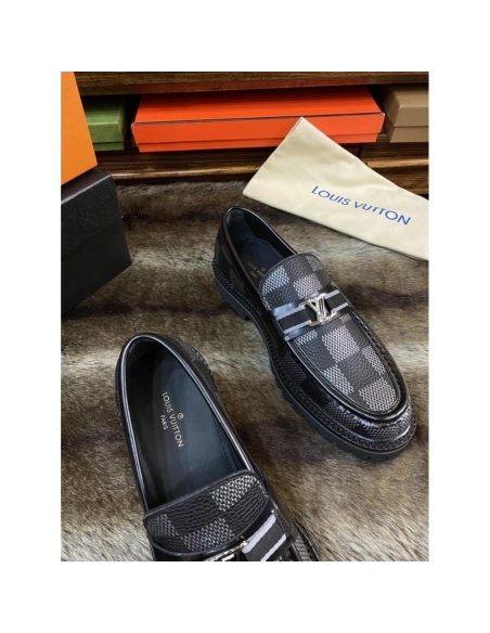 Louis Vuitton leather shoes 068,Louis Vuitton Leather Shoes,LOUIS VUITTON Sneakers,Business Shoes