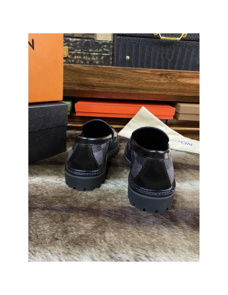 Louis Vuitton leather shoes 068,Louis Vuitton Leather Shoes,LOUIS VUITTON Sneakers,Business Shoes