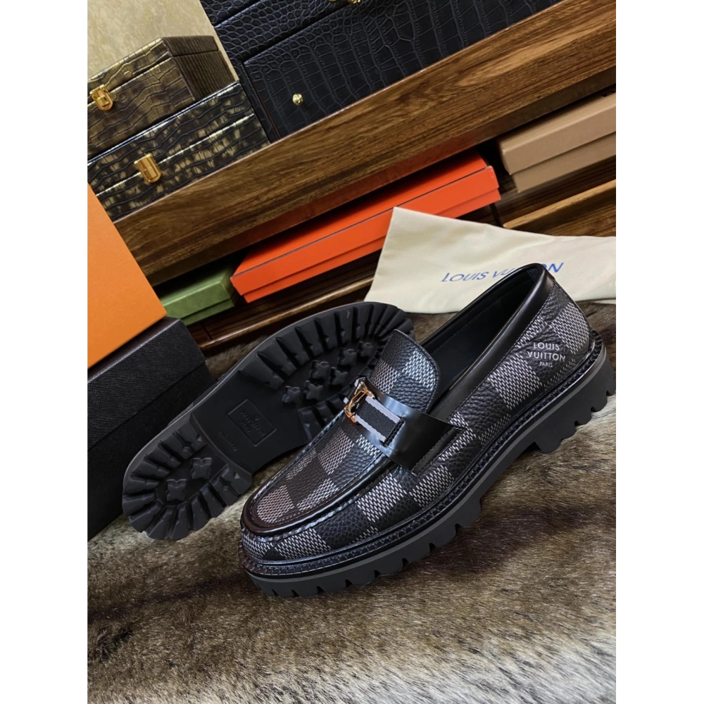 Louis Vuitton leather shoes 068,Louis Vuitton Leather Shoes,LOUIS VUITTON Sneakers,Business Shoes