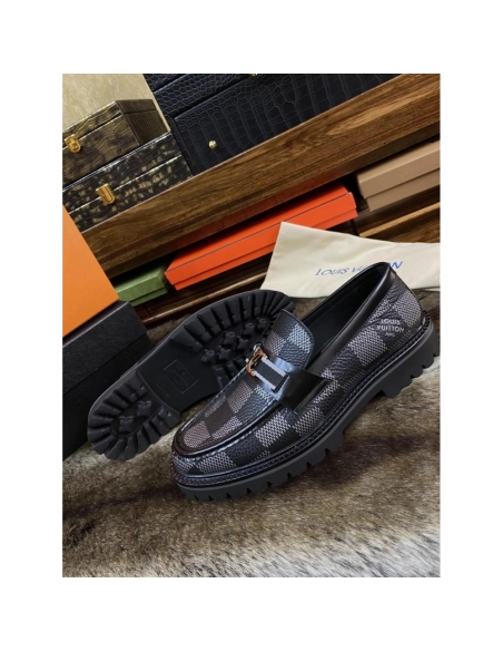 Louis Vuitton leather shoes 068,Louis Vuitton Leather Shoes,LOUIS VUITTON Sneakers,Business Shoes