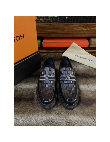 Louis Vuitton leather shoes 069,Louis Vuitton Leather Shoes,LOUIS VUITTON Sneakers,Business Shoes
