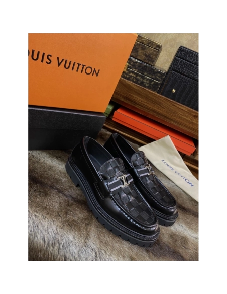 Louis Vuitton leather shoes 069,Louis Vuitton Leather Shoes,LOUIS VUITTON Sneakers,Business Shoes