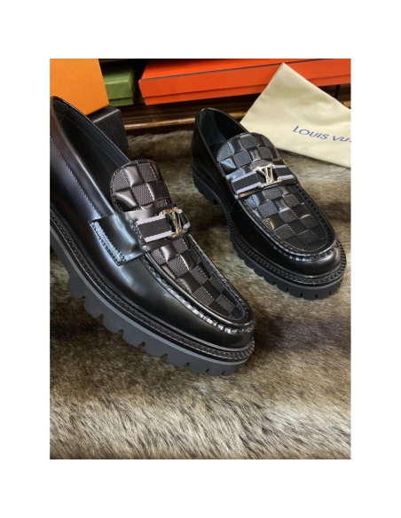Louis Vuitton leather shoes 069,Louis Vuitton Leather Shoes,LOUIS VUITTON Sneakers,Business Shoes