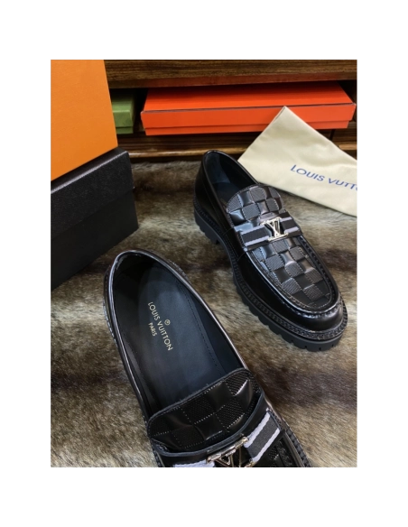 Louis Vuitton leather shoes 069,Louis Vuitton Leather Shoes,LOUIS VUITTON Sneakers,Business Shoes