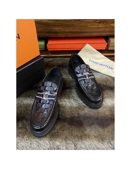 Louis Vuitton leather shoes 069,Louis Vuitton Leather Shoes,LOUIS VUITTON Sneakers,Business Shoes
