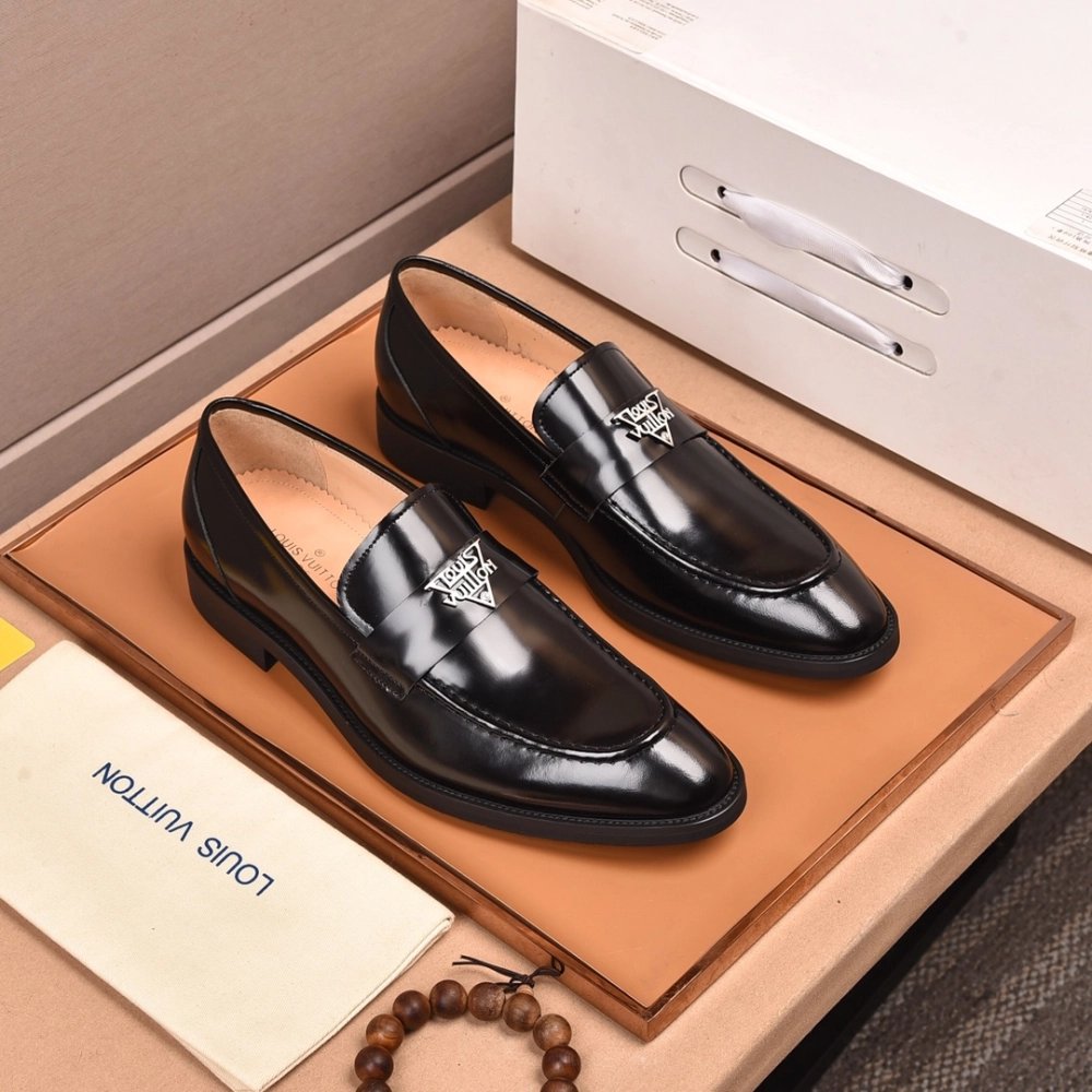 Louis Vuitton leather shoes 073,Louis Vuitton Leather Shoes,LOUIS VUITTON Sneakers,Business Shoes