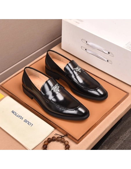 Louis Vuitton leather shoes 073,Louis Vuitton Leather Shoes,LOUIS VUITTON Sneakers,Business Shoes