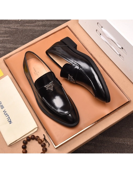 Louis Vuitton leather shoes 073,Louis Vuitton Leather Shoes,LOUIS VUITTON Sneakers,Business Shoes