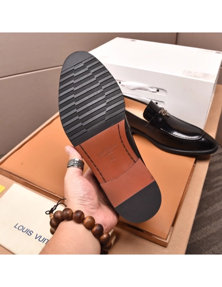 Louis Vuitton leather shoes 073,Louis Vuitton Leather Shoes,LOUIS VUITTON Sneakers,Business Shoes