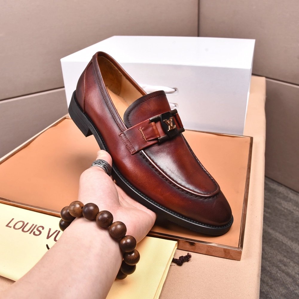 Louis Vuitton leather shoes 074,Louis Vuitton Leather Shoes,LOUIS VUITTON Sneakers,Business Shoes