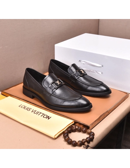Louis Vuitton leather shoes 077,Louis Vuitton Leather Shoes,LOUIS VUITTON Sneakers,Business Shoes