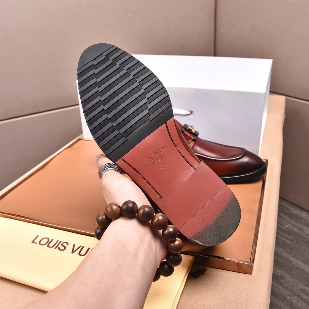 Louis Vuitton leather shoes 077,Louis Vuitton Leather Shoes,LOUIS VUITTON Sneakers,Business Shoes