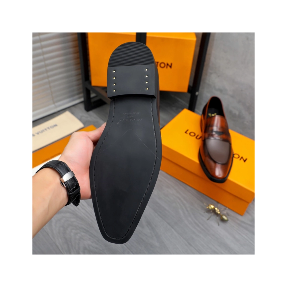 Louis Vuitton leather shoes 085,Louis Vuitton Leather Shoes,LOUIS VUITTON Sneakers,Business Shoes