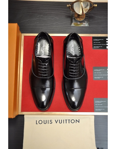 Louis Vuitton leather shoes 092,Louis Vuitton Leather Shoes,LOUIS VUITTON Sneakers,Business Shoes