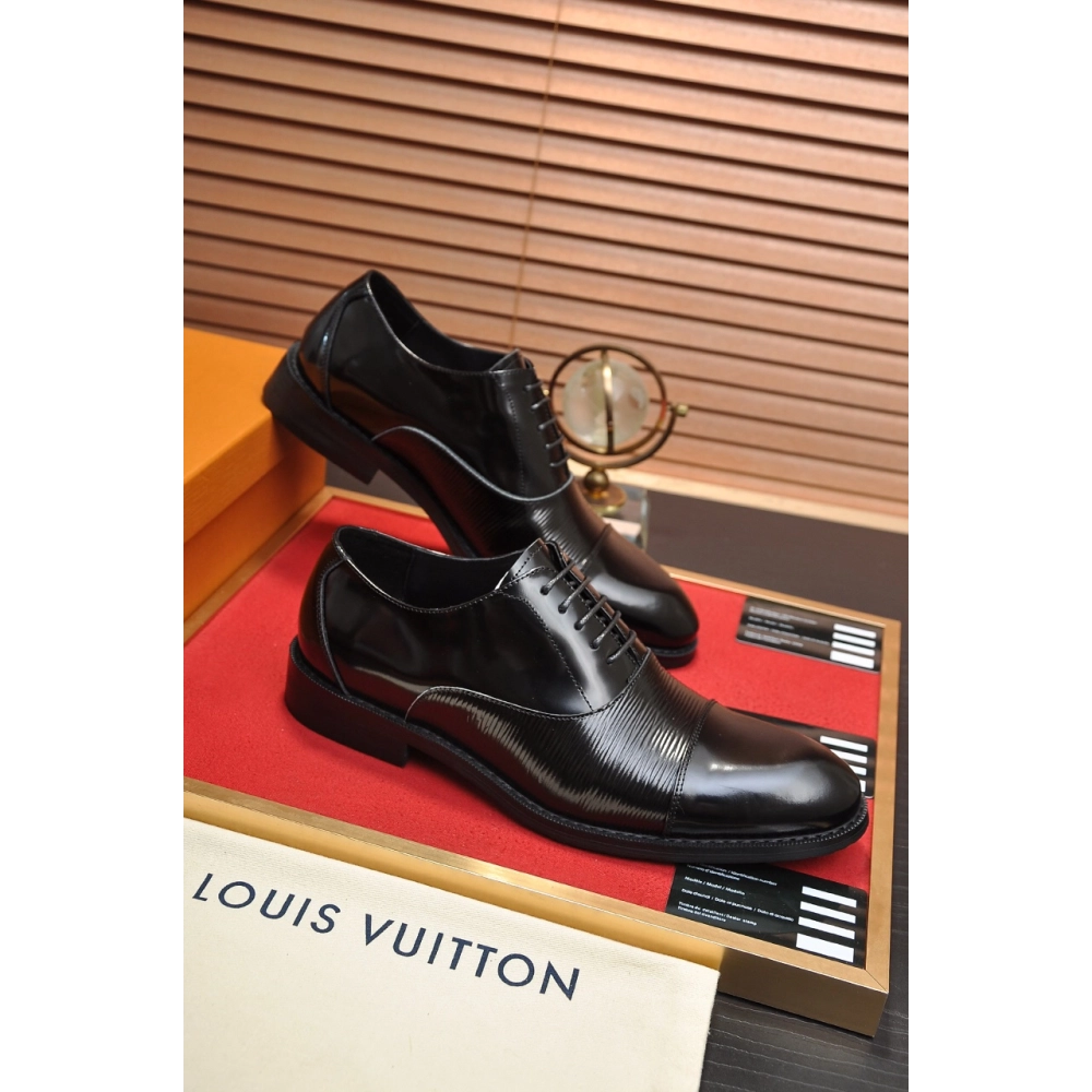 Louis Vuitton leather shoes 092,Louis Vuitton Leather Shoes,LOUIS VUITTON Sneakers,Business Shoes