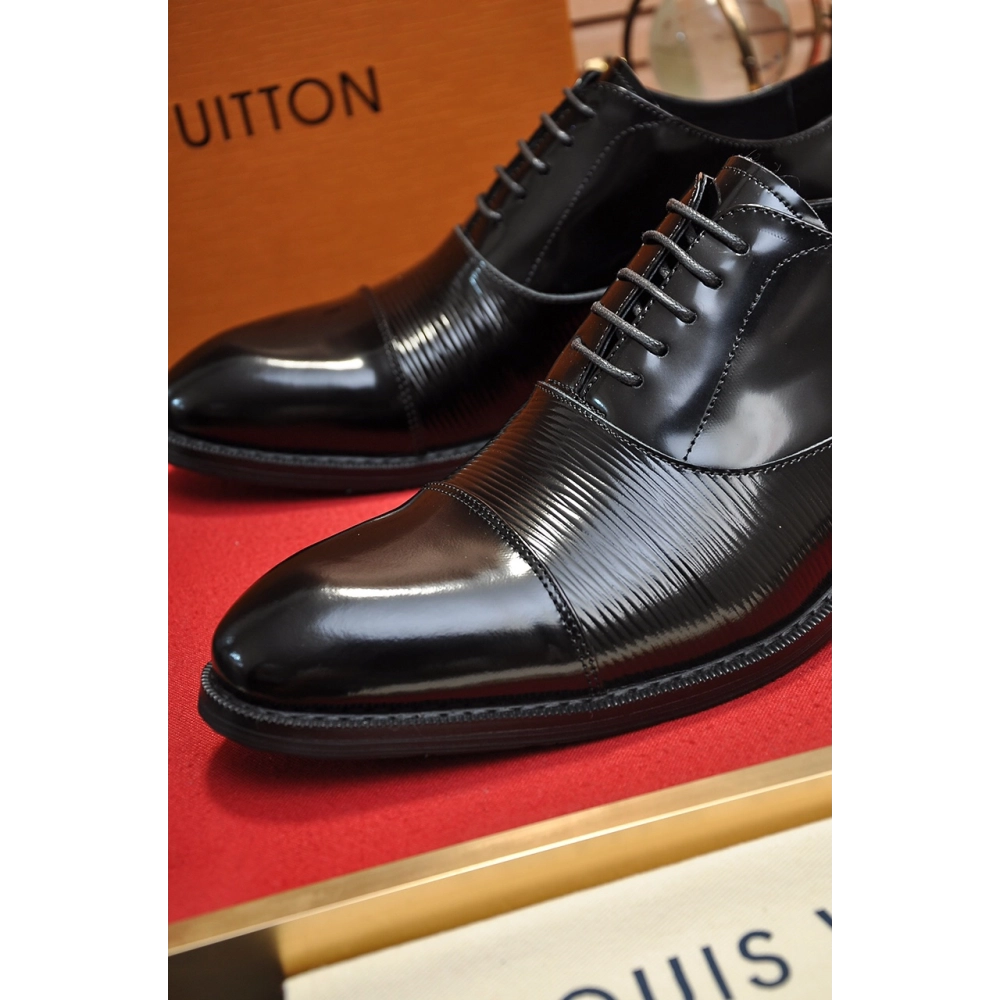 Louis Vuitton leather shoes 092,Louis Vuitton Leather Shoes,LOUIS VUITTON Sneakers,Business Shoes