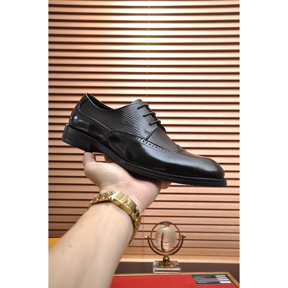 Louis Vuitton leather shoes 093,Louis Vuitton Leather Shoes,LOUIS VUITTON Sneakers,Business Shoes