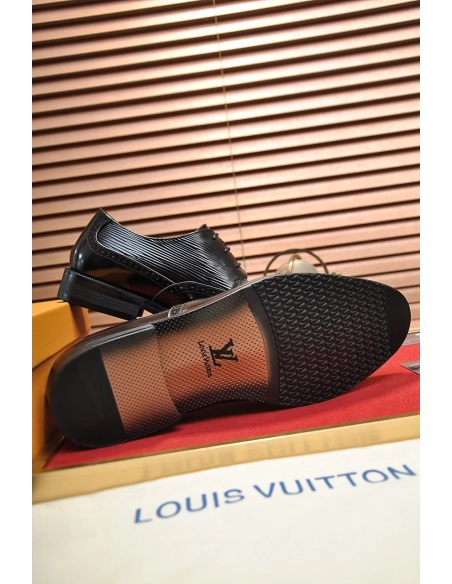 Louis Vuitton leather shoes 093,Louis Vuitton Leather Shoes,LOUIS VUITTON Sneakers,Business Shoes