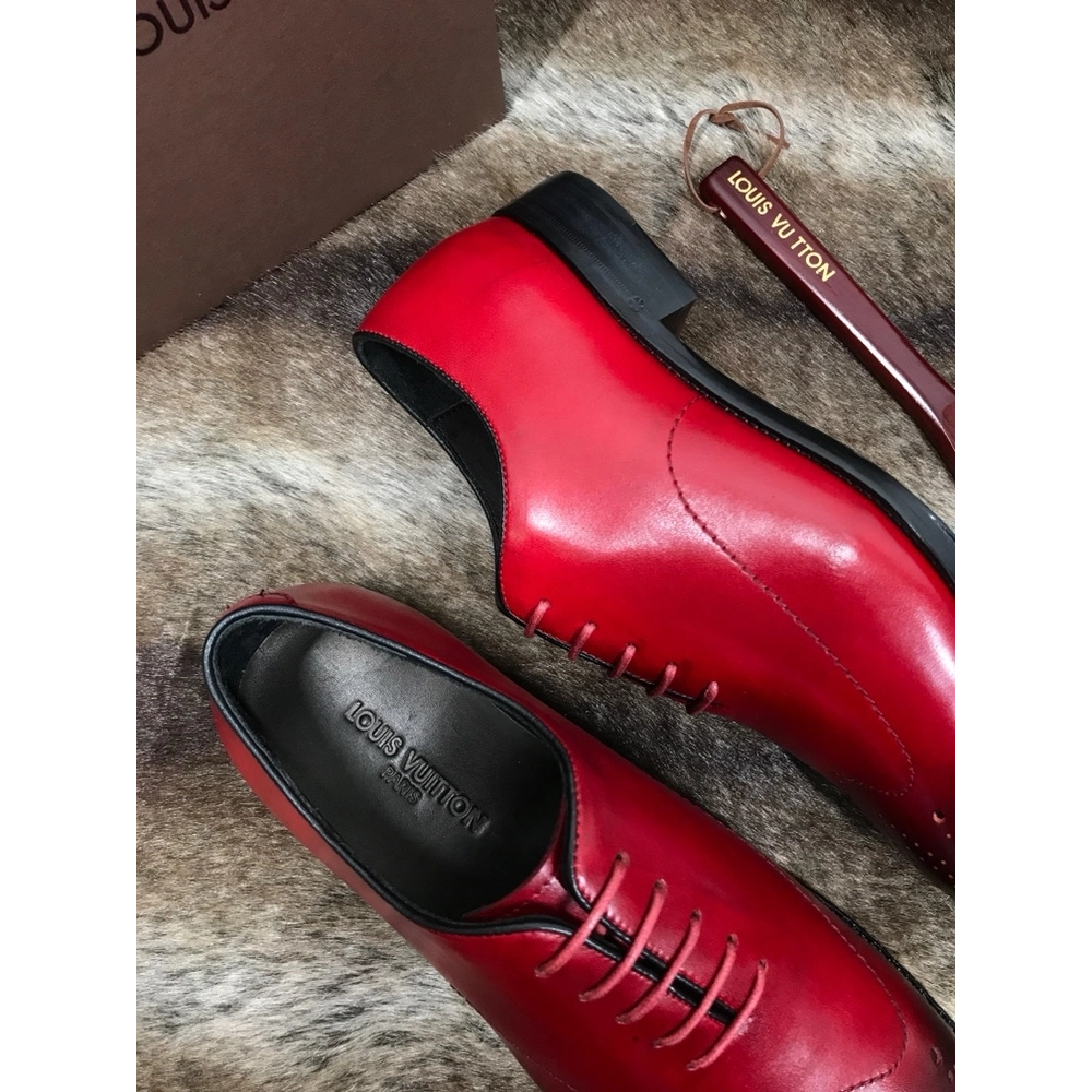 Louis Vuitton leather shoes 094,Louis Vuitton Leather Shoes,LOUIS VUITTON Sneakers,Business Shoes