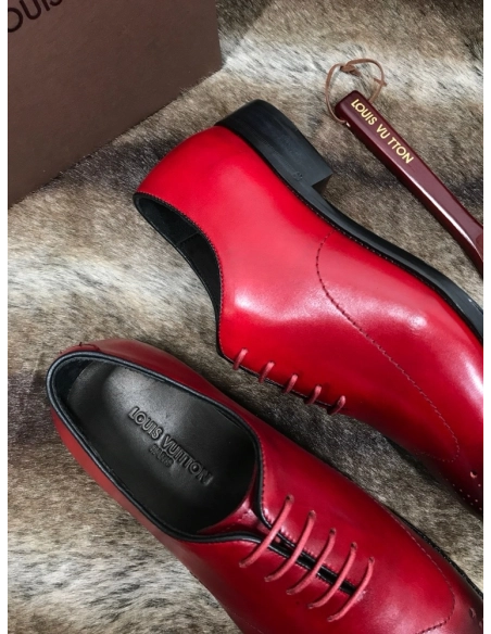Louis Vuitton leather shoes 094,Louis Vuitton Leather Shoes,LOUIS VUITTON Sneakers,Business Shoes