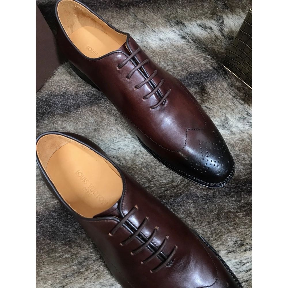 Louis Vuitton leather shoes 095,Louis Vuitton Leather Shoes,LOUIS VUITTON Sneakers,Business Shoes