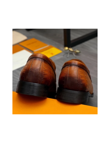 Louis Vuitton leather shoes 107,Louis Vuitton Leather Shoes,LOUIS VUITTON Sneakers,Business Shoes