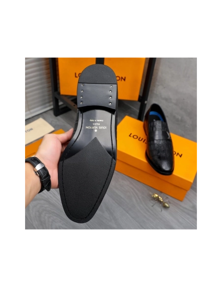 Louis Vuitton leather shoes 108,Louis Vuitton Leather Shoes,LOUIS VUITTON Sneakers,Business Shoes
