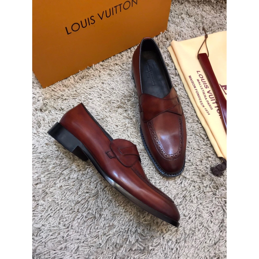 Louis Vuitton leather shoes 114,Louis Vuitton Leather Shoes,LOUIS VUITTON Sneakers,Business Shoes