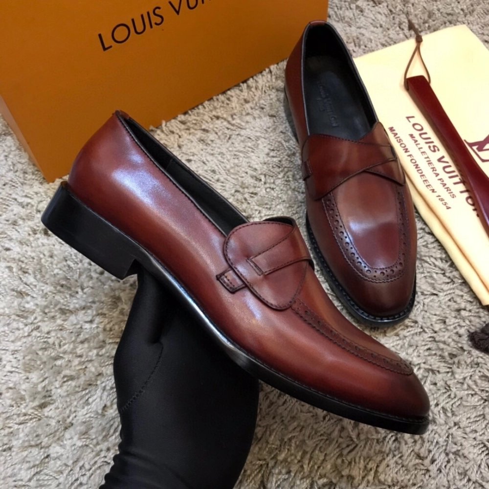 Louis Vuitton leather shoes 114,Louis Vuitton Leather Shoes,LOUIS VUITTON Sneakers,Business Shoes