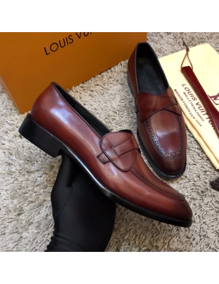 Louis Vuitton leather shoes 114,Louis Vuitton Leather Shoes,LOUIS VUITTON Sneakers,Business Shoes