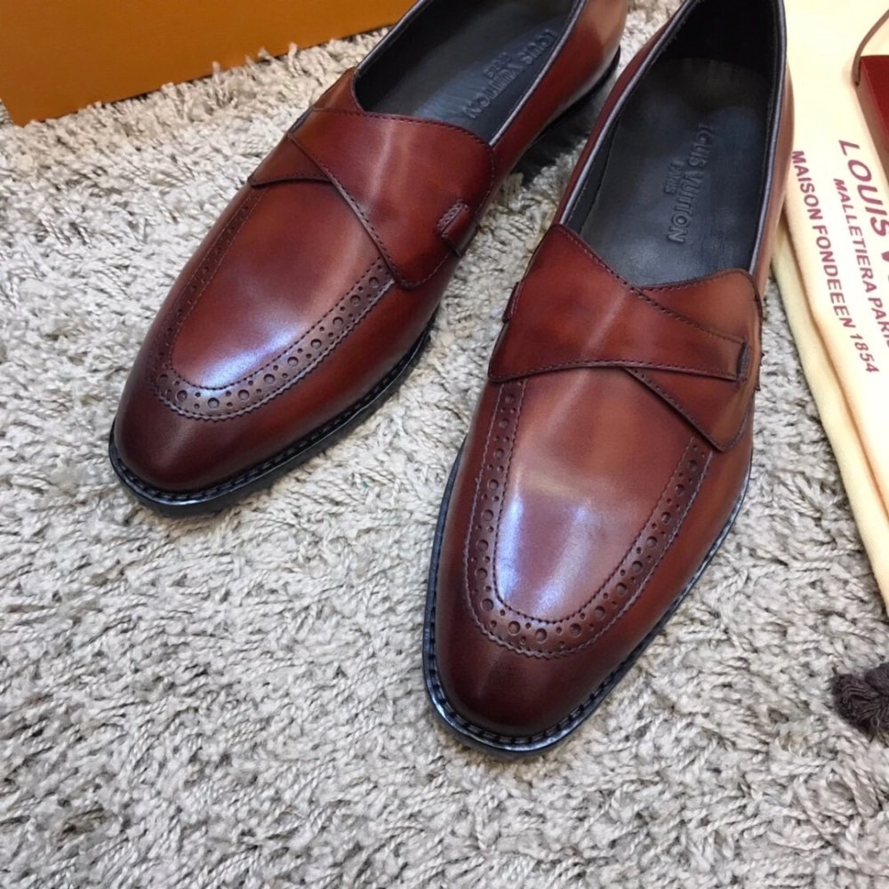 Louis Vuitton leather shoes 114,Louis Vuitton Leather Shoes,LOUIS VUITTON Sneakers,Business Shoes