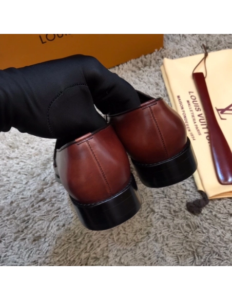 Louis Vuitton leather shoes 114,Louis Vuitton Leather Shoes,LOUIS VUITTON Sneakers,Business Shoes