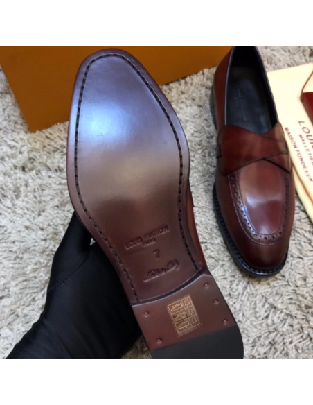 Louis Vuitton leather shoes 114,Louis Vuitton Leather Shoes,LOUIS VUITTON Sneakers,Business Shoes