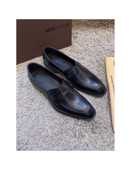 Louis Vuitton leather shoes 115,Louis Vuitton Leather Shoes,LOUIS VUITTON Sneakers,Business Shoes