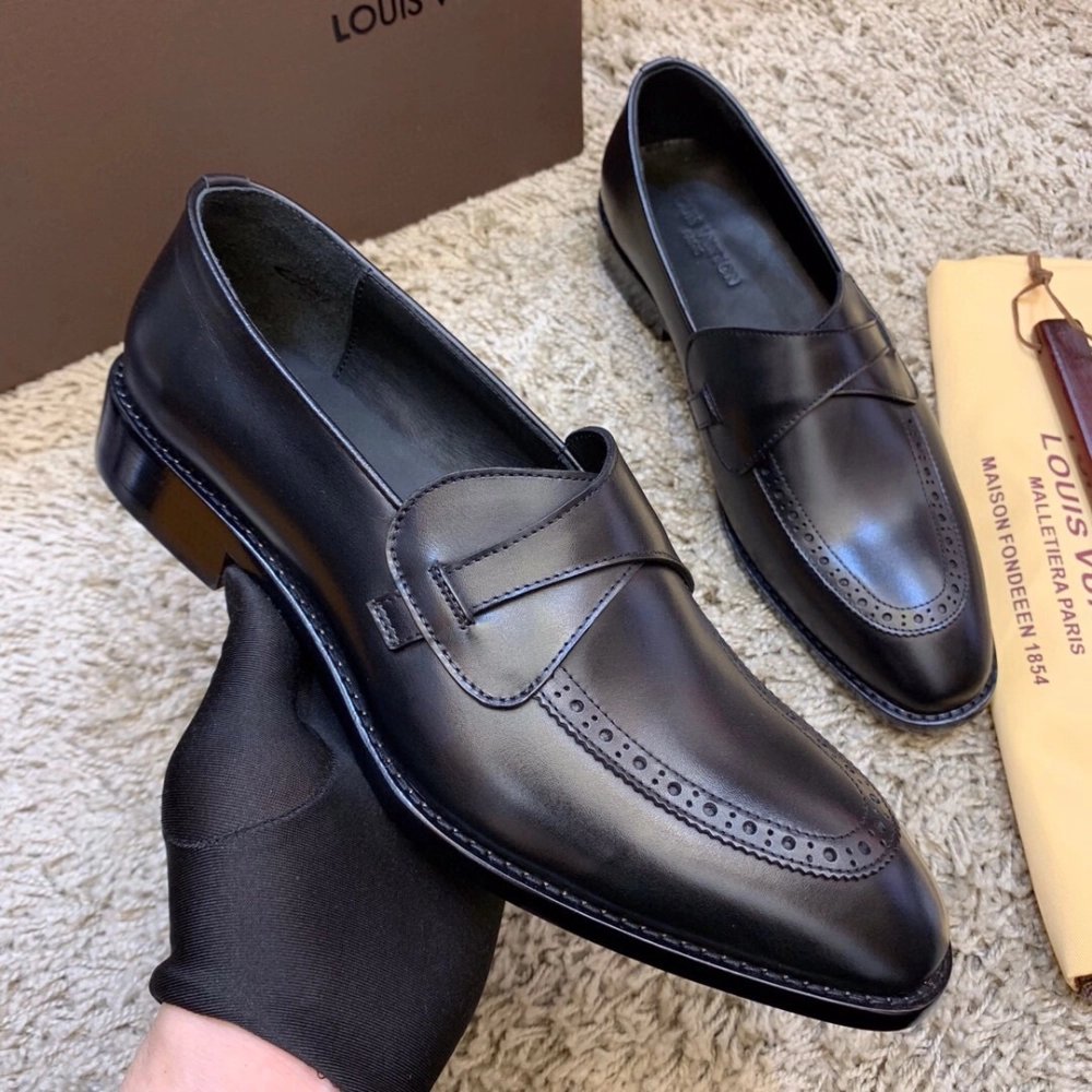 Louis Vuitton leather shoes 115,Louis Vuitton Leather Shoes,LOUIS VUITTON Sneakers,Business Shoes