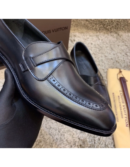 Louis Vuitton leather shoes 115,Louis Vuitton Leather Shoes,LOUIS VUITTON Sneakers,Business Shoes