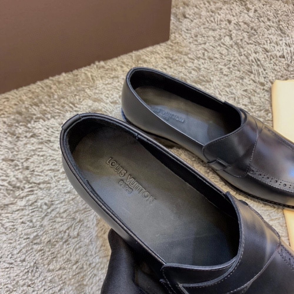 Louis Vuitton leather shoes 115,Louis Vuitton Leather Shoes,LOUIS VUITTON Sneakers,Business Shoes