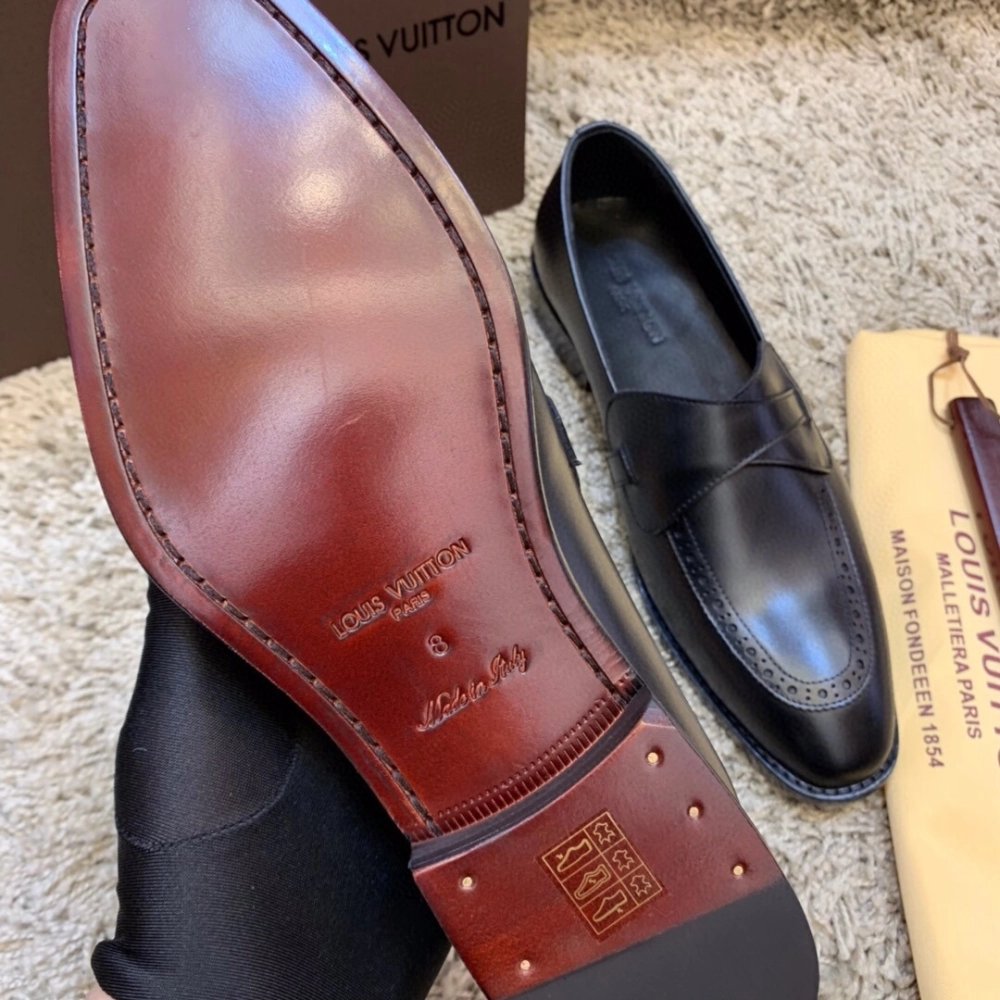Louis Vuitton leather shoes 115,Louis Vuitton Leather Shoes,LOUIS VUITTON Sneakers,Business Shoes