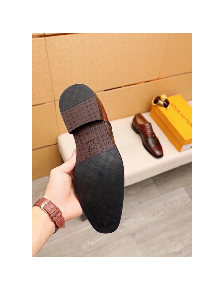Louis Vuitton leather shoes 116,Louis Vuitton Leather Shoes,LOUIS VUITTON Sneakers,Business Shoes