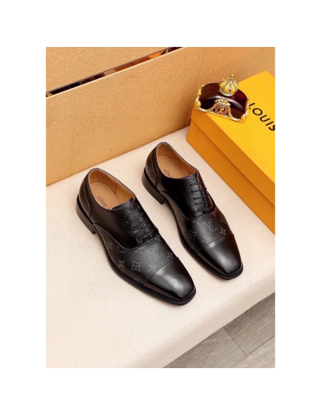 Louis Vuitton leather shoes 117,Louis Vuitton Leather Shoes,LOUIS VUITTON Sneakers,Business Shoes