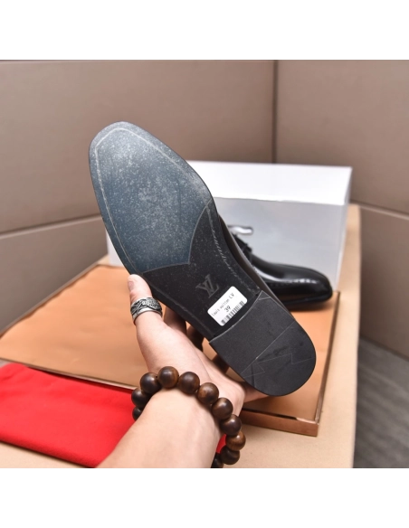 Louis Vuitton leather shoes 124,Louis Vuitton Leather Shoes,LOUIS VUITTON Sneakers,Business Shoes