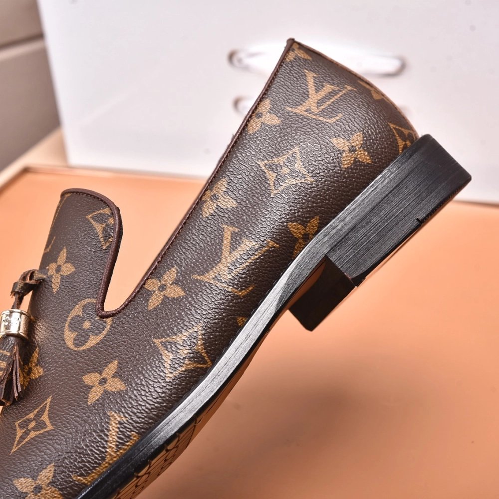 Louis Vuitton leather shoes 125,Louis Vuitton Leather Shoes,LOUIS VUITTON Sneakers,Business Shoes